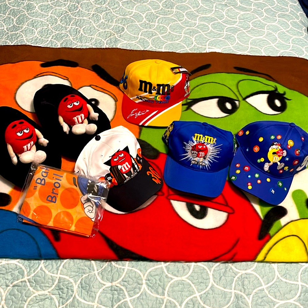 M&M Hat Collection with slippers Apron and light Blanket Throw 60x50